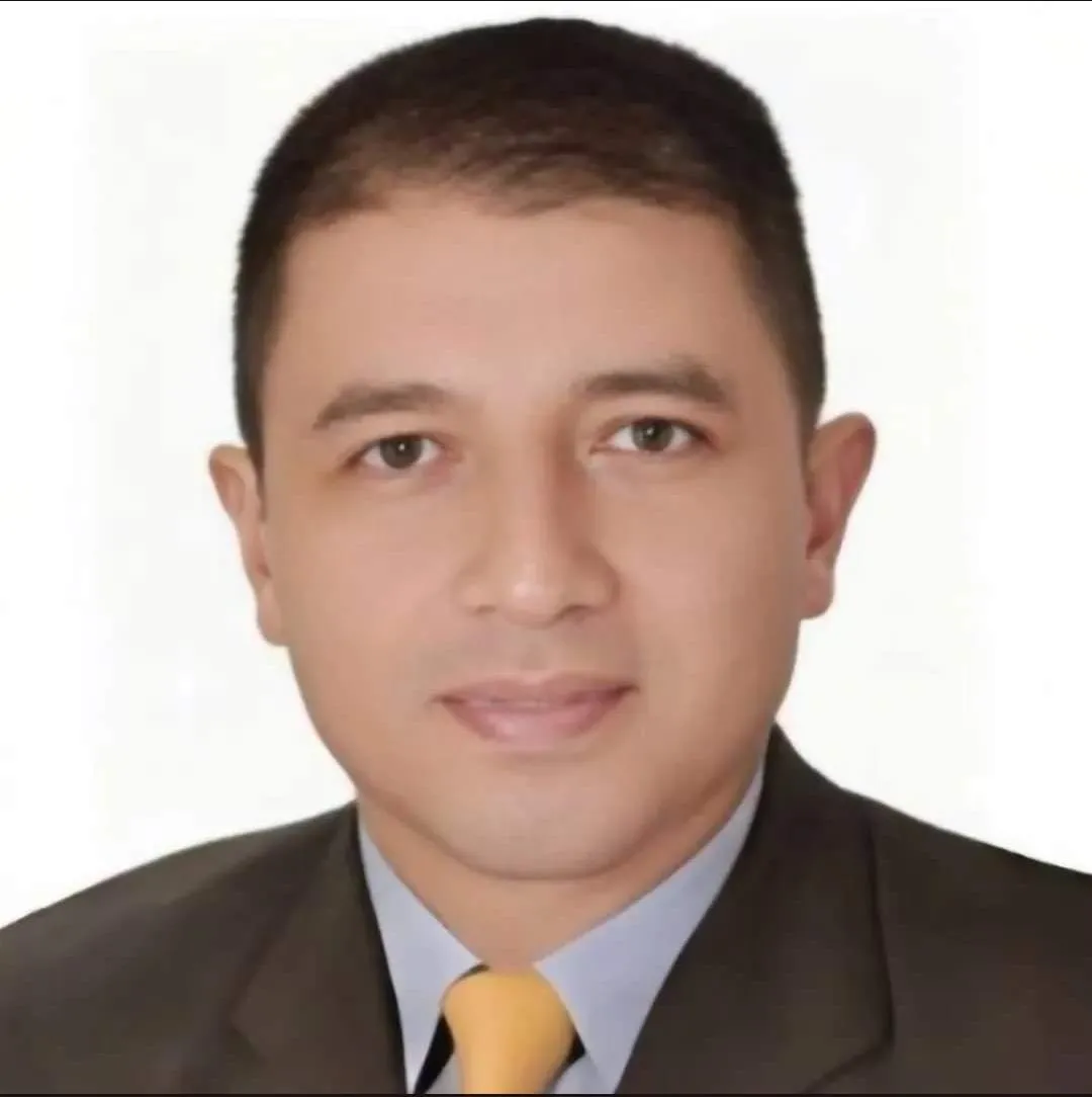 Alexander Tovar Bustos - Gerente