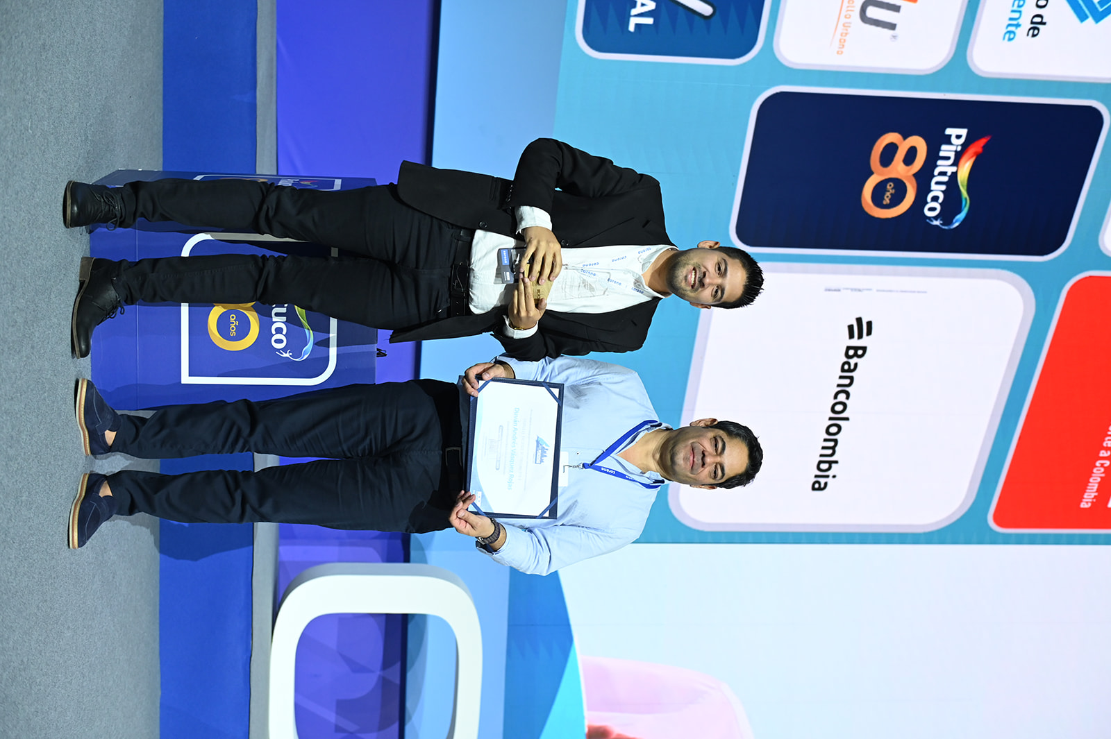 Duván Vásquez - Premio de Periodismo Camacol