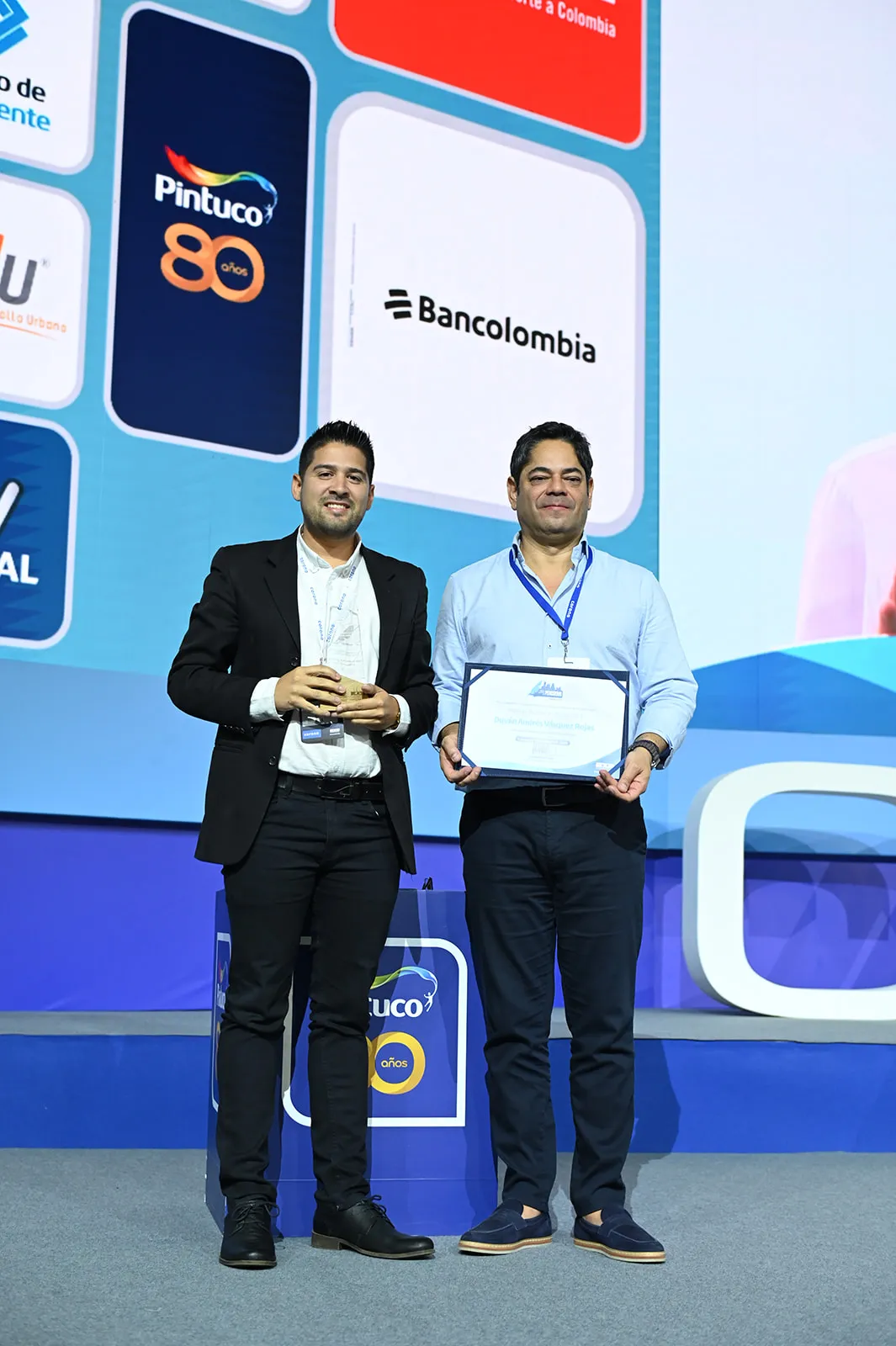 Duván Andrés Vásquez Rojas Ganador 2025 del Premio Nacional de Periodismo Categoria Televisión