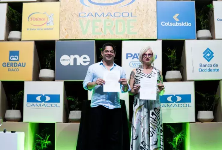 Guillermo Herrera, presidente ejecutivo de Camacol y Brigitte Batista