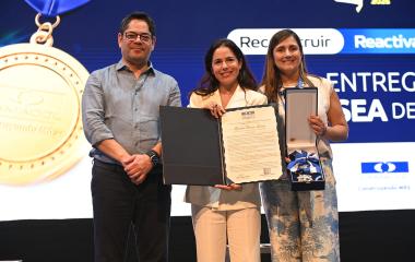 Homenaje póstumo a Germán Vargas Lleras en Congreso de CAMACOL