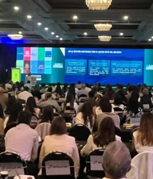 Primer día del Congreso Camacol Verde