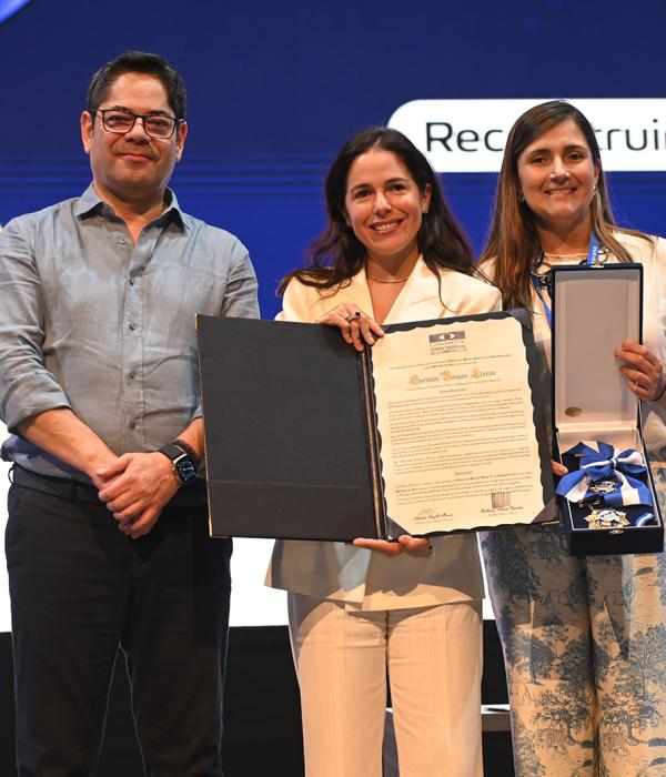 Homenaje póstumo a Germán Vargas Lleras en Congreso de CAMACOL